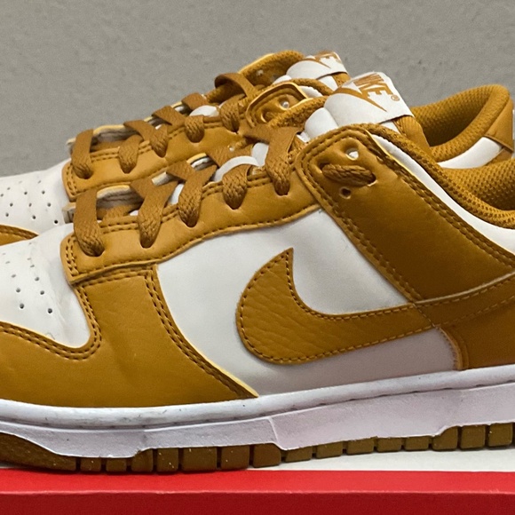 Size US - 8  / EUR 39 NIKE Dunk Low Next Nature Phantom / gold- DN1431-001 - Picture 5 of 9